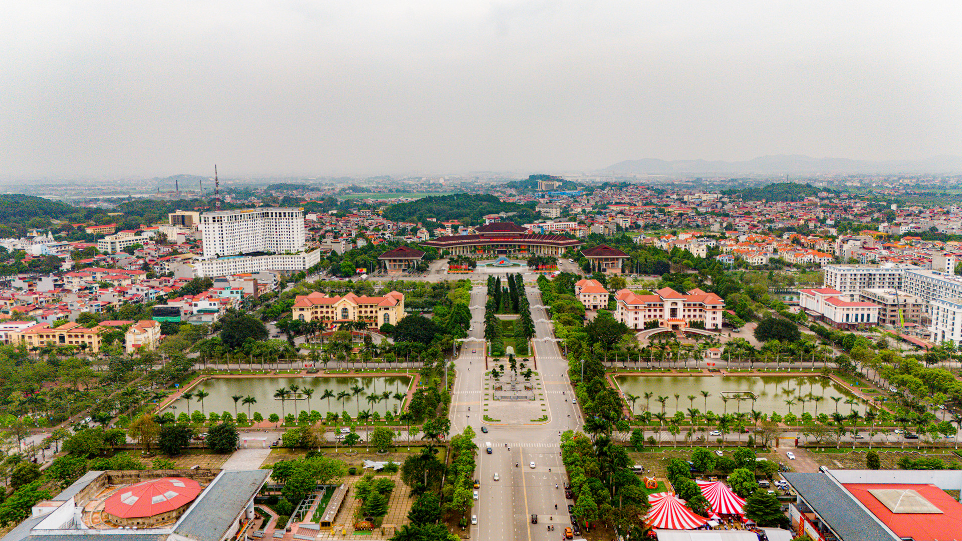 Từng là nơi ‘đồng không mông quạnh’, khu vực này giờ đây lại trở thành trung tâm sầm uất bậc nhất của tỉnh bé nhất Việt Nam- Ảnh 4. Từng là nơi ‘đồng không mông quạnh’, khu vực này giờ đây lại trở thành trung tâm sầm uất bậc nhất của tỉnh bé nhất Việt Nam- Ảnh 4.
